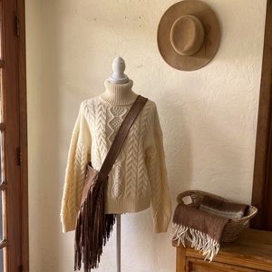 🎉🎉NEW WITH TAG‼️ ATTU ( beige botany ) CHUNKY KNIT TURTLE NECK SWEATER ‼️